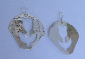 Pendientes Colgantes Plateados Oxidados de Moda, Diseño de Gota de Aleación para Bodas y Eventos - Product Image 1