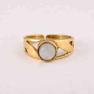 แหวนโบฮีเมียนทองเหลืองทำด้วยมือสำหรับผู้ชายเครื่องประดับแฟชั่นชุบทอง24k ประดับพลอยสีรุ้งธรรมชาติที่มีสไตล์ - Product Image 1