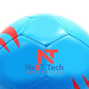 Ballon d'entraînement de football en matériau PU à des fins d'entraînement avec conception personnalisée et logo personnalisé par Next Tech Industries - Product Image 6