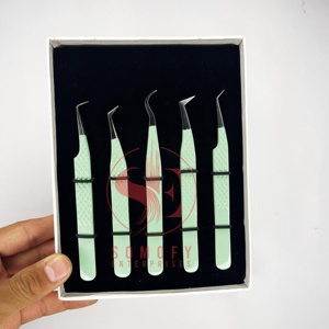 Pinzas de pestañas de etiqueta privada personalizables de Color verde de verano Aislamiento de volumen sostenible Pestaña de punta de fibra de acero inoxidable - Product Image 4