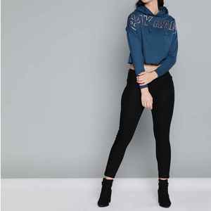 เสื้อครอปแขนแร็กแลนผ้าฝ้ายออร์แกนิคแบบสบายๆ สำหรับผู้หญิง น่ารัก เป็นมิตรกับสิ่งแวดล้อม เหมาะสำหรับฤดูใบไม้ผลิ พร้อมบริการ OEM - Product Image 4