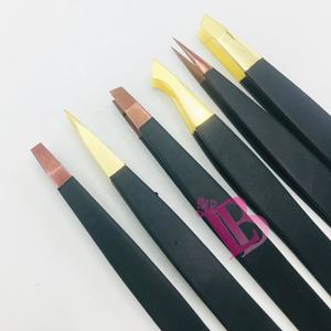 En gros : Pinces à sourcils, Ciseaux à ongles à ressort à pointe dorée, Pinces à cils avec impression sur papier, Ensemble de pinces à logo personnalisé gratuit - Offre Expo de Mars - Product Image 6