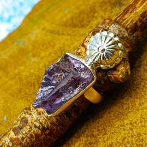 Anillo DE BODA hecho a mano de plata de ley 925, amatista suave de forma libre, piedra preciosa de cobre púrpura, tipo cabujón fino, joyería, fiesta informal - Product Image 1