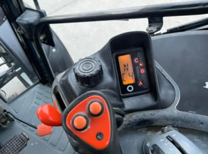 Tractor Agrícola Massey Ferguson de Alto Rendimiento, 70HP, 4WD, con Transmisión por Engranajes, Garantía de 5+ Años, Caja de Cambios en Oferta - Product Image 3