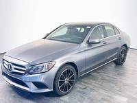 Mercedes-Benz Classe C FWD C 300 Turbo 4 portes berline d'occasion en excellent état, intérieur cuir foncé, conduite à gauche, régulateur de vitesse adaptatif, transmission automatique, à vendre