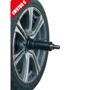 Corghi EM9780C Plus : Équilibreuse de roues automatique 3D avec système de serrage - Product Image 2
