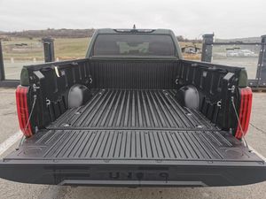 2022 for Tundra SR5 FWD with 3.5LBiTURBO Dark Interior Leather Seats 5 Seats Automatic 7-Speed Gas/Petrol Left Steering - Product Image 5