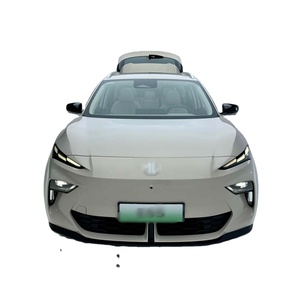 Berline compacte 1.5L automatique essence 2025, vitesse rapide, 5 places, voiture économe en carburant, intérieur tissu foncé, pneus R18, prête à l'exportation - Product Image 1