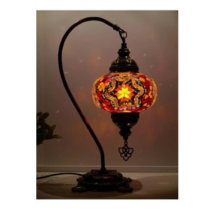 Lámpara de Mesa de Mosaico de Aluminio Tradicional para Decoración Cultural del Hogar, Hecha con Métodos Artesanales Atemporales - Product Image 6