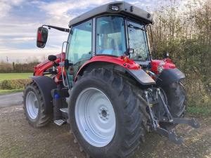 Massey Ferguson Tractor Agrícola con Cargador para Uso Agrícola, Tracción 4x4, 135, 1 Unidad - Product Image 4