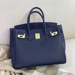 Sacs à main de haute qualité pour femmes, en cuir de mouton véritable, élégants et modernes pour femmes actives - Product Image 4