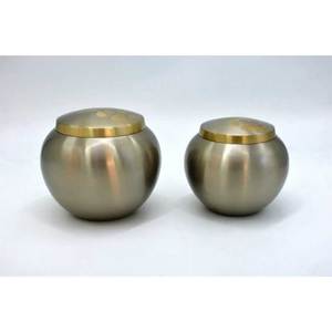 Urne funéraire en aluminium blanc pour cendres humaines Urne funéraire de qualité supérieure Nouvelle conception de qualité d'exportation - Product Image 4