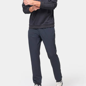 Pantalon de jogging pour homme de haute qualité, coupe ajustée, séchage rapide, lavé, respirant, taille élastique et bordure côtelée noire avec poches latérales - Product Image 3