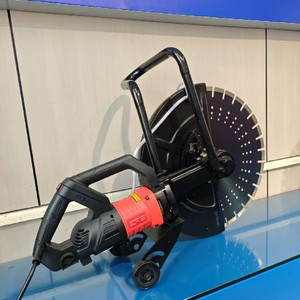 Scie circulaire à béton à refroidissement par eau, profondeur de coupe 200 mm, 6000 W, qualité professionnelle, poignée en aluminium et plastique, garantie 3 ans - Product Image 1