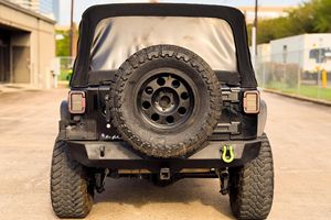 รถจี๊ปแรงเลอร์ อันลิมิเต็ด รูบิคอน 4x4 ปี 2017 มือสอง พวงมาลัยซ้าย/ขวา - Product Image 4