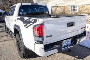 Toyota Tacoma TRD Pro Double Cab 4x4 V6 2018 d'occasion en bon état, différentiel arrière verrouillable, peu modifiée - Product Image 5