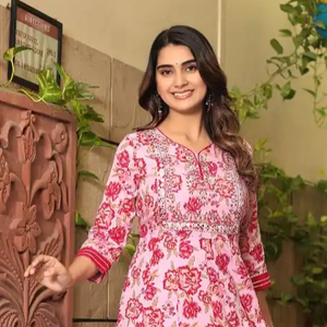 Tissu rayonne kurta imprimé de qualité supérieure avec beau travail de broderie miroir avec belle mousseline de soie Dupatta de haute qualité - Product Image 1