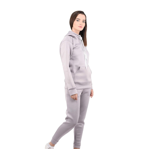 Survêtement pour femmes de bonne qualité, sur mesure, tendance, avec logo personnalisé, survêtement léger pour femmes - Product Image 4
