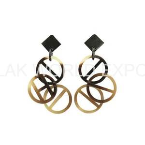 Dernière conception de boucle d'oreille en corne de boeuf de vache boucle d'oreille en corne de buffle bijoux naturels élégants personnaliser la taille conception de bijoux boucle d'oreille par FWE - Product Image 4
