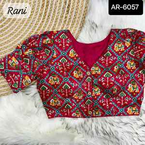 Vêtements ethniques indiens pur coton Readymade Blouse avec motif imprimé Travail décontracté et Dailya Wear Saree Blouse pour femmes vêtements - Product Image 6