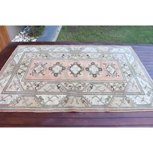 พรมวินเทจตุรกี ขนาด 5.1x7.7 ฟุต (154x236 ซม.) สีขาวชมพู ลายต้นไม้และพืช - Product Image 3