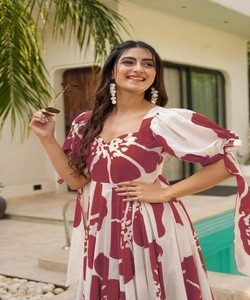 NOUVEL ARRIVAGE RAYON IMPRIMÉ NUMÉRIQUE TRAVAIL UNE PIÈCE ROBE VÊTEMENT DE FÊTE PRIX DE GROS VÊTEMENT ETHNIQUE - Product Image 3