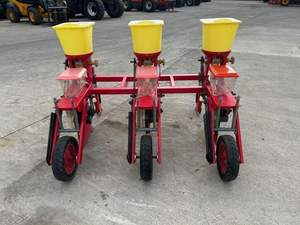 Sembradora Agrícola Multifuncional de Alta Precisión para Tractor, de 3-4 Filas, para Maíz, Soja, con Bomba de Motor y Planta Ajustable - Product Image 3