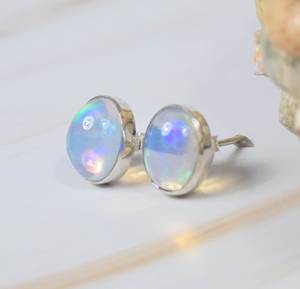 Magnifique bijou artisanal en argent sterling 925 massif avec opale éthiopienne naturelle taille ovale, idéal pour mariage ou cadeau de fête - Product Image 3