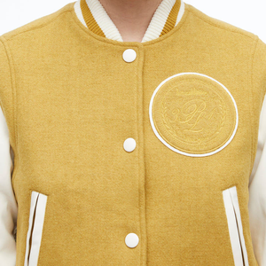 Fabricant OEM Logo personnalisé Veste de course universitaire brodée en chenille pour femmes Veste courte Manteau - Product Image 5