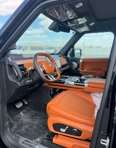 Nouvelle voiture de luxe Jeto Ur 2025, 904 CV, 4 cylindres, 4 roues motrices, moteur essence 2L, conduite à gauche, transmission automatique - Product Image 2