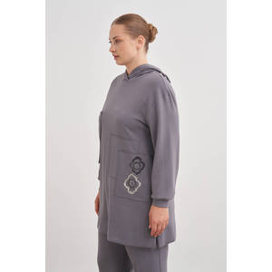 เสื้อสเวตเตอร์มีฮู้ดถักนิตติ้งสีแอนทราไซต์ - Product Image 2