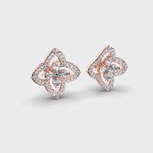 Boucles d'oreilles à clous en or rose 18 carats avec diamants floraux |   Conception en grappe à quatre pétales |   Fabricant de bijoux fins OEM en gros - Product Image 3