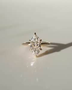 แหวนเพชรโมอิสอัญมณีสำหรับผู้หญิง2.50คลาสสิกแหวนหมั้นแบบยาว - Product Image 1