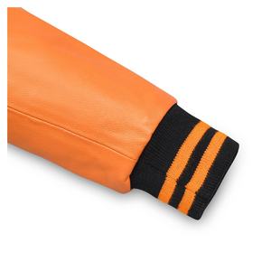 Nuevas Chaquetas Varsity Personalizadas al por Mayor con Logotipo Personalizado 2026, Chaqueta Varsity Negra con Mangas de Cuero Color Naranja - Product Image 2