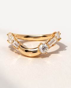 แหวนหมั้นเพชรทรงโค้ง VVS1 เพาะเลี้ยงในห้องปฏิบัติการ ทอง 18K ชุบทองคำแท้ รับรองโดย IGI เครื่องประดับวินเทจทันสมัย ประดับด้วยเพชรแบบอเมริกัน - Product Image 1