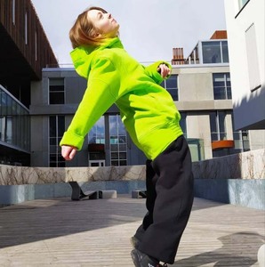 Sudadera con Capucha Essentials de Alta Calidad al por Mayor - Product Image 2