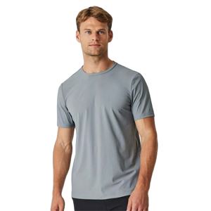 T-shirt Quarter Fitness de haute qualité pour homme-Confortable, respirant et parfait pour les entraînements, la course et les activités de plein air - Product Image 1