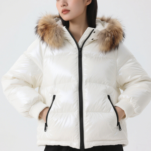 Chaqueta acolchada de invierno con logotipo personalizable 2025 para mujer, abrigo grueso a prueba de viento e impermeable de talla grande, abrigo cálido con diseño de burbujas - Product Image 1