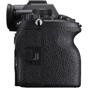 Appareil photo hybride plein format 7R V avec sacoche, carte SD 64 Go et accessoires de photographie - Product Image 2