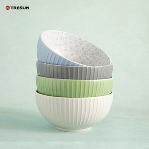 Ensemble élégant de bols en céramique florale en relief pour la cuisine Design personnalisable Parfait pour manger et servir - Product Image 5