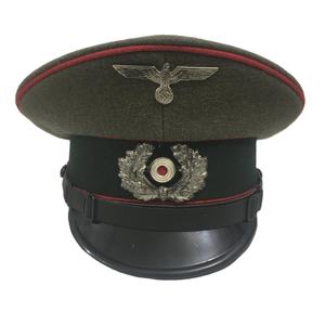 ฝาครอบด้านบนสีขาว ซึ่งมักใช้สำหรับทำความสะอาดแถบสีดำรอบฐานหมวก - Product Image 1