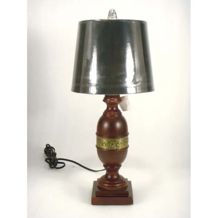 اجعل ديكور منزلك بارز مع مصباح الطاولات الجذاب هذا زخرفي خشبي مع مصباح طاولة ظل من النوع الطبل الأسود