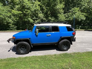 Toyota FJ Cruiser SUV 4WD Automático 2007, el Más Vendido - Product Image 5