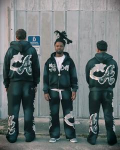 Chándal de invierno de alta calidad para hombre, conjunto de 2 piezas con cremallera, joggers holgados, trajes sostenibles, características bordadas transpirables - Product Image 4