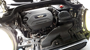 Mini Cooper D 2017 de 5 Puertas, en Buen Estado, Auto Usado Coreano en Venta, 300auto Export - Product Image 2