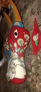 Cabezas de vaca pintadas a mano hechas a medida adecuadas para usar como decoración del hogar e ideales para tapices adecuados para reventa - Product Image 4