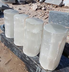 Torre de Selenita Pulida para Chakra - Decoración Lavable para el Hogar y Regalo Empresarial - Product Image 4