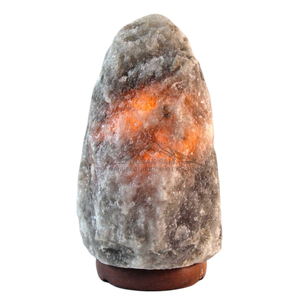 Lámpara de sal del Himalaya gris natural hecha a mano, estilo Feng Shui ecológico tallado de piedra lunar rara de Pakistán, característica de amor - Product Image 2