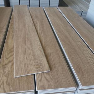 Piso Vinílico SPC de PVC Antideslizante de Venta Directa de Fábrica con Entrega Rápida - Product Image 1