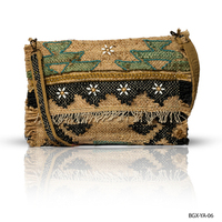 Haute qualité paille pochette perle sacs été Style tendance plage sacs à main Unique bohème Style pochette au plus bas prix de gros